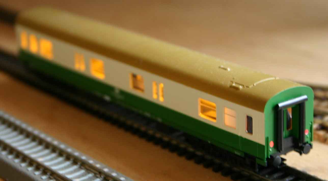 Wagen mit Innenbeleuchtung und Rcklicht Nenngr. TT